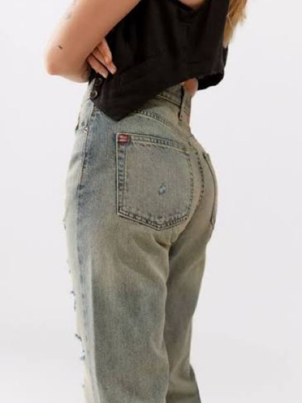 BDG High-Waisted Cowboy Jean in Distressed blue sz 26